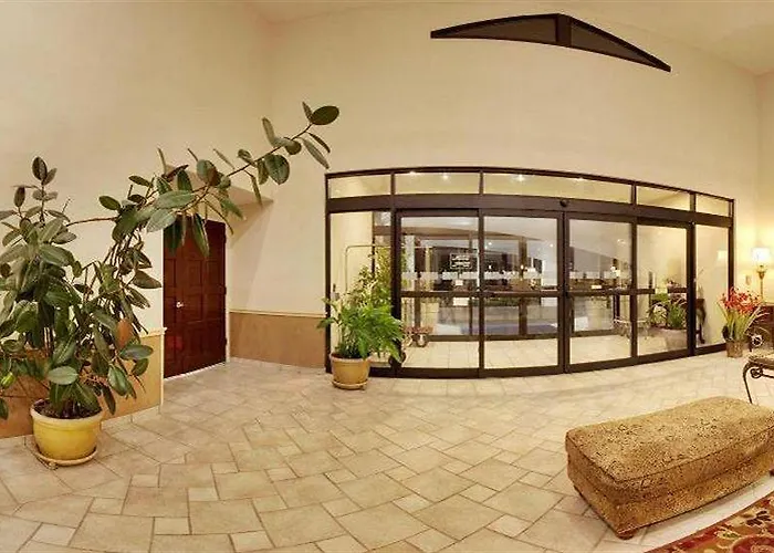 Hotel Express Worth West By Ihg 3*
