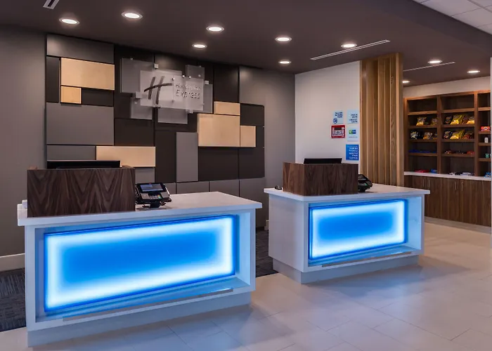 Express Worth West By Ihg Hotel 3*