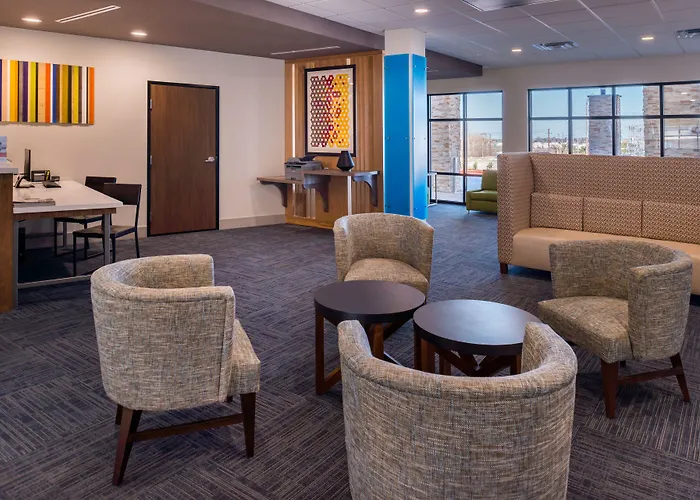 Express Worth West By Ihg Hotel