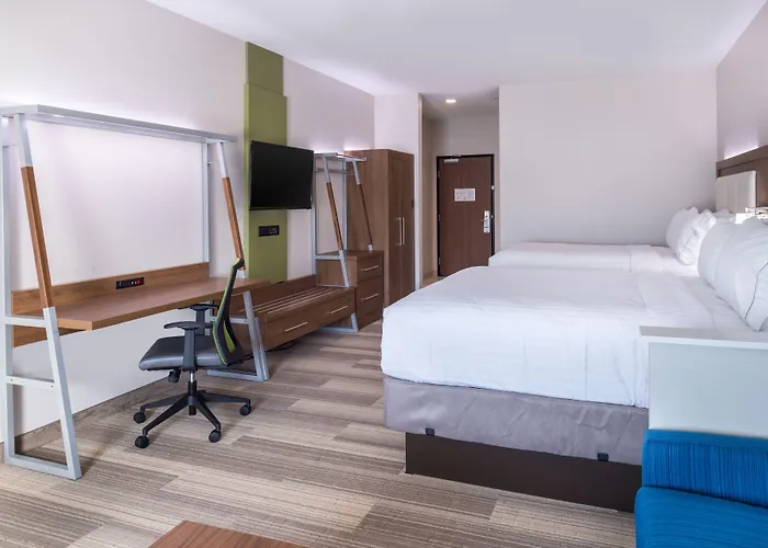 Express Worth West By Ihg Hotel