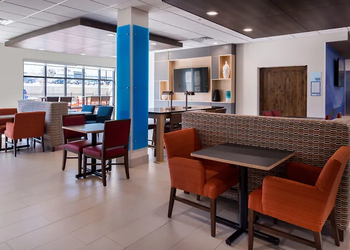 Express Worth West By Ihg 3*