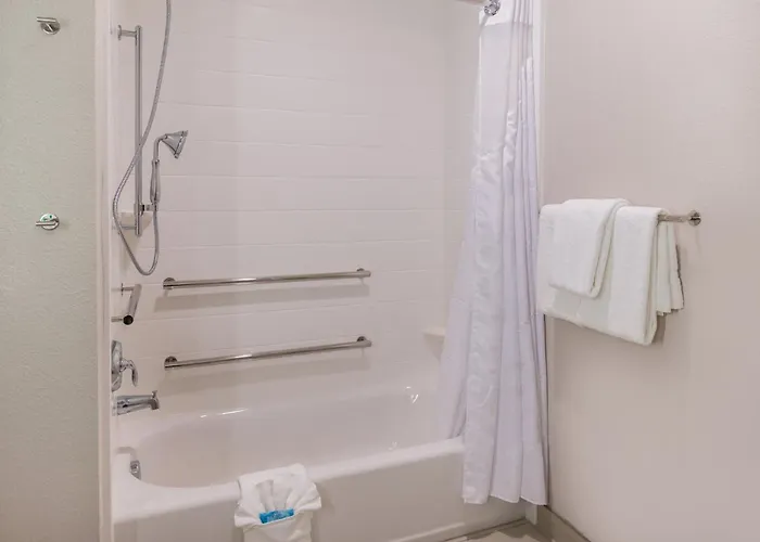 Hotel Express Worth West By Ihg
