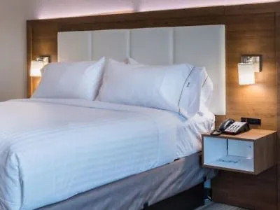 Hotel Express Worth West By Ihg